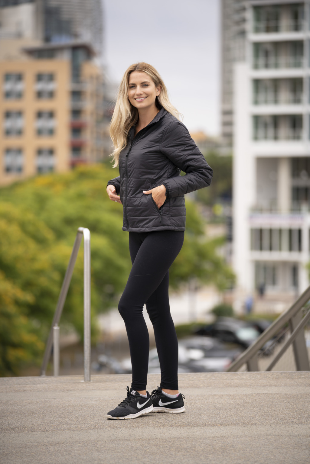 EXP200PFZ Women's Puffer Jacket - Image 5