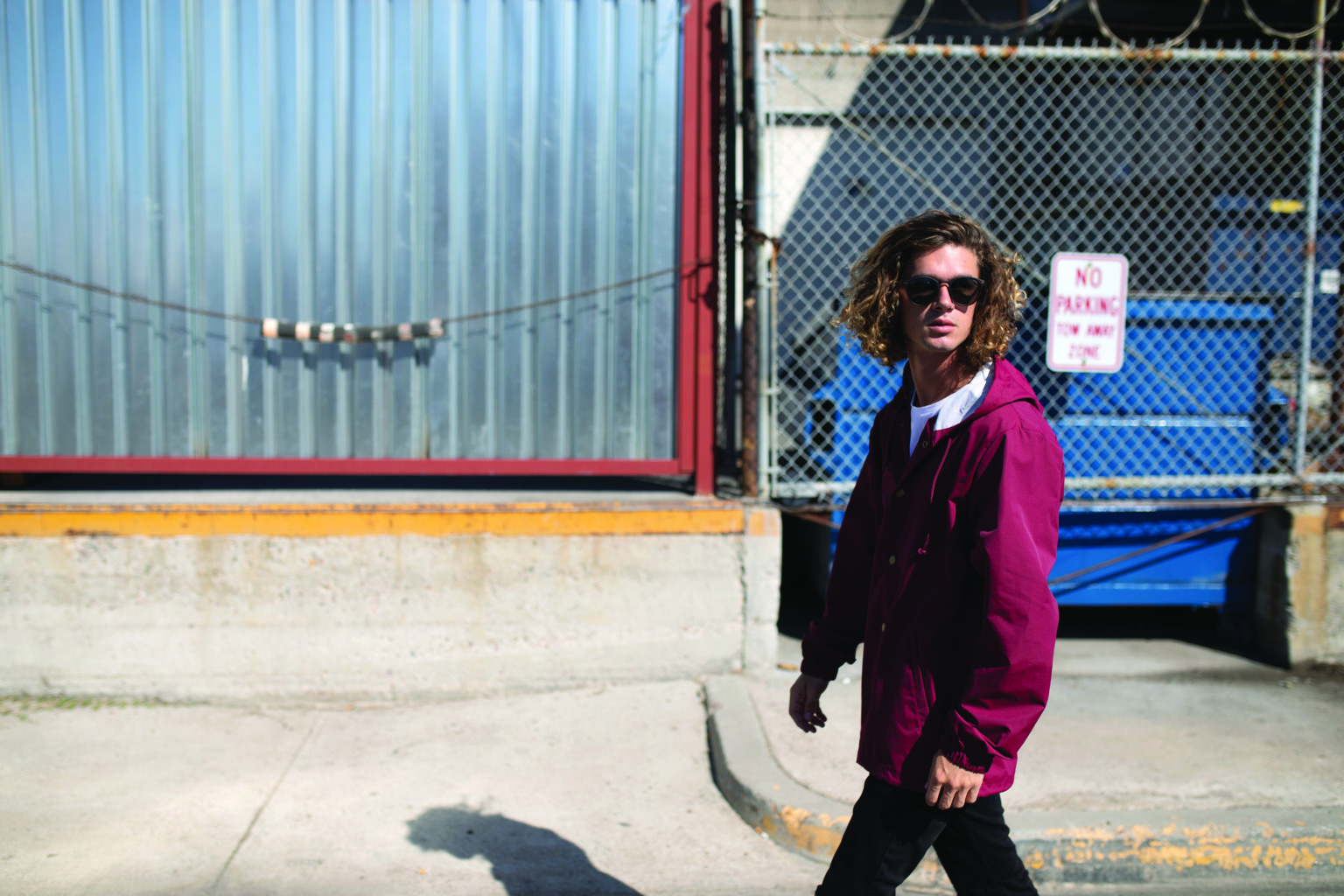 EXP95NB Men's Water-Resistant Hooded Windbreaker - Image 7