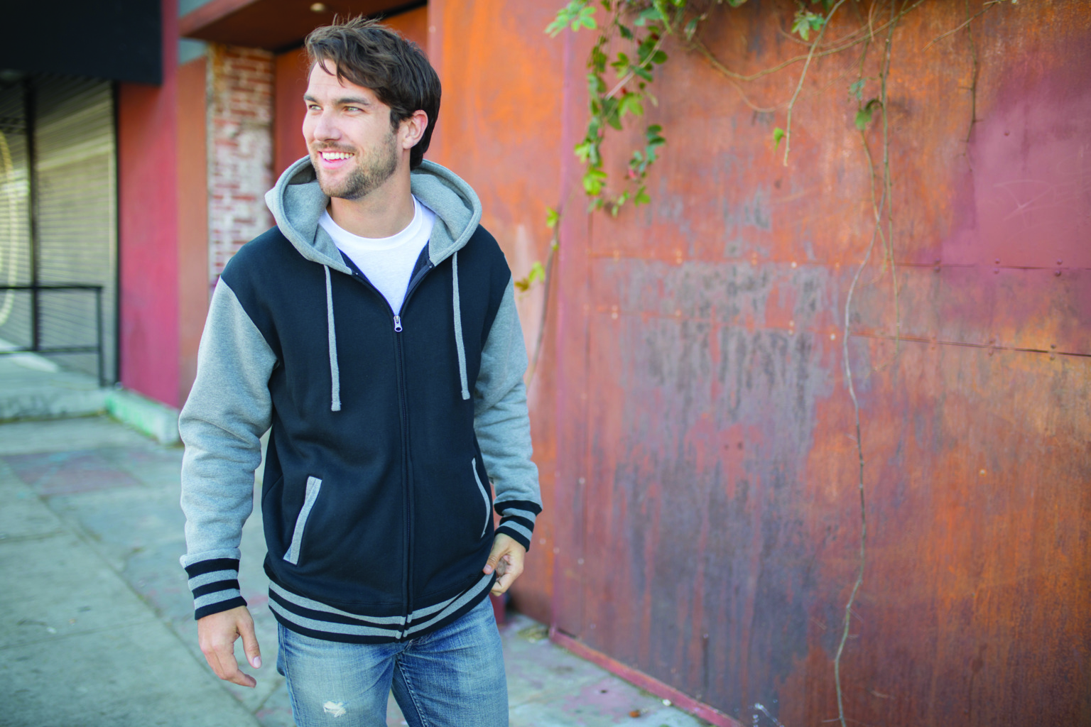 IND45UVZ Unisex Heavyweight Varsity Full-Zip Hooded Sweatshirt - Image 3
